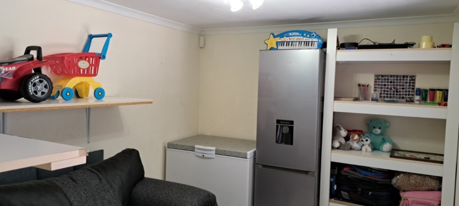 To Let 3 Bedroom Property for Rent in Bryanston Gauteng