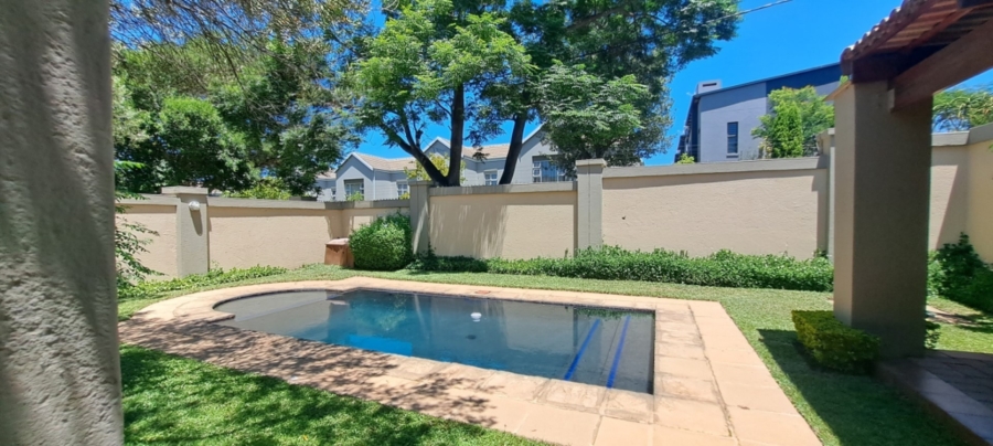 To Let 3 Bedroom Property for Rent in Bryanston Gauteng