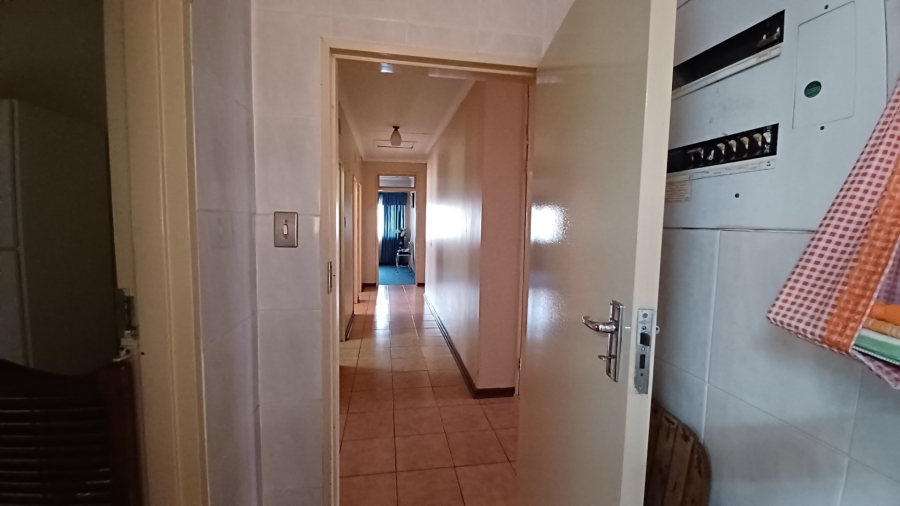 3 Bedroom Property for Sale in Vanderbijlpark SE 6 Gauteng