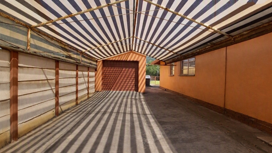 3 Bedroom Property for Sale in Vanderbijlpark SE 6 Gauteng