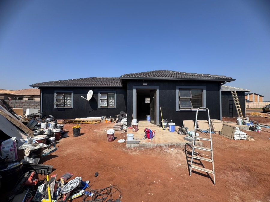 4 Bedroom Property for Sale in Dawn Park Gauteng