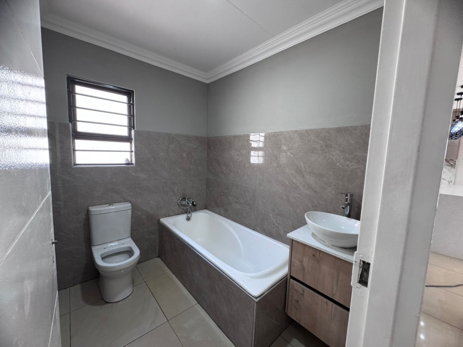 4 Bedroom Property for Sale in Dawn Park Gauteng