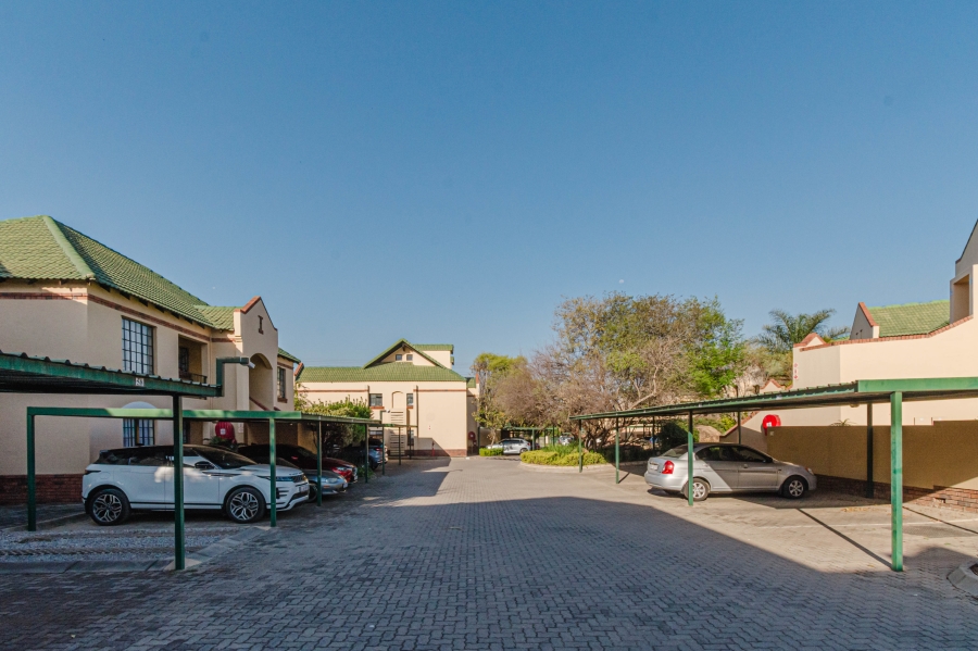 3 Bedroom Property for Sale in North Riding Gauteng