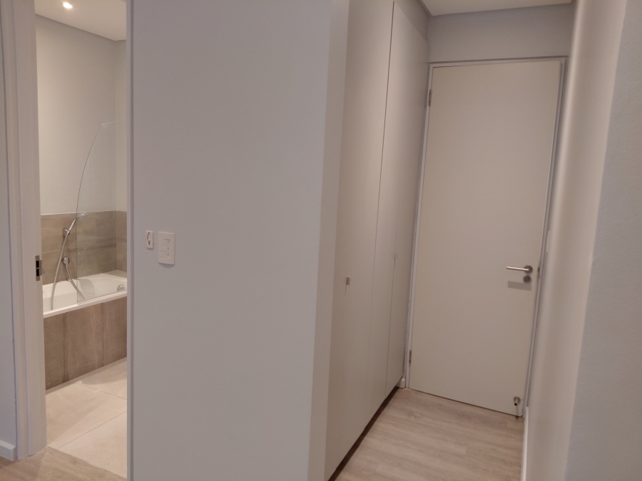 To Let 3 Bedroom Property for Rent in Rosebank Gauteng