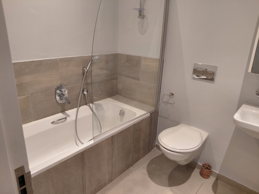 To Let 3 Bedroom Property for Rent in Rosebank Gauteng