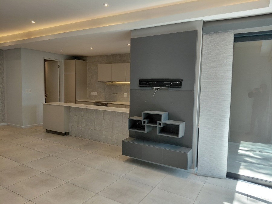 To Let 3 Bedroom Property for Rent in Rosebank Gauteng