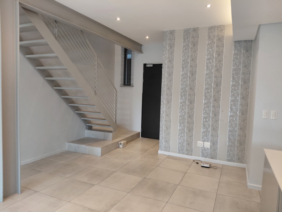 To Let 3 Bedroom Property for Rent in Rosebank Gauteng