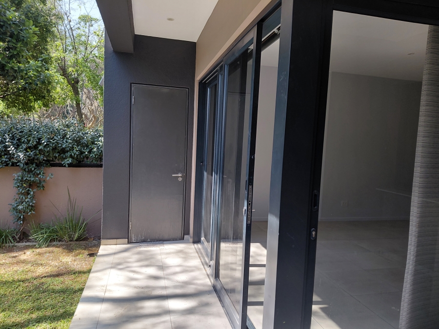 To Let 3 Bedroom Property for Rent in Rosebank Gauteng