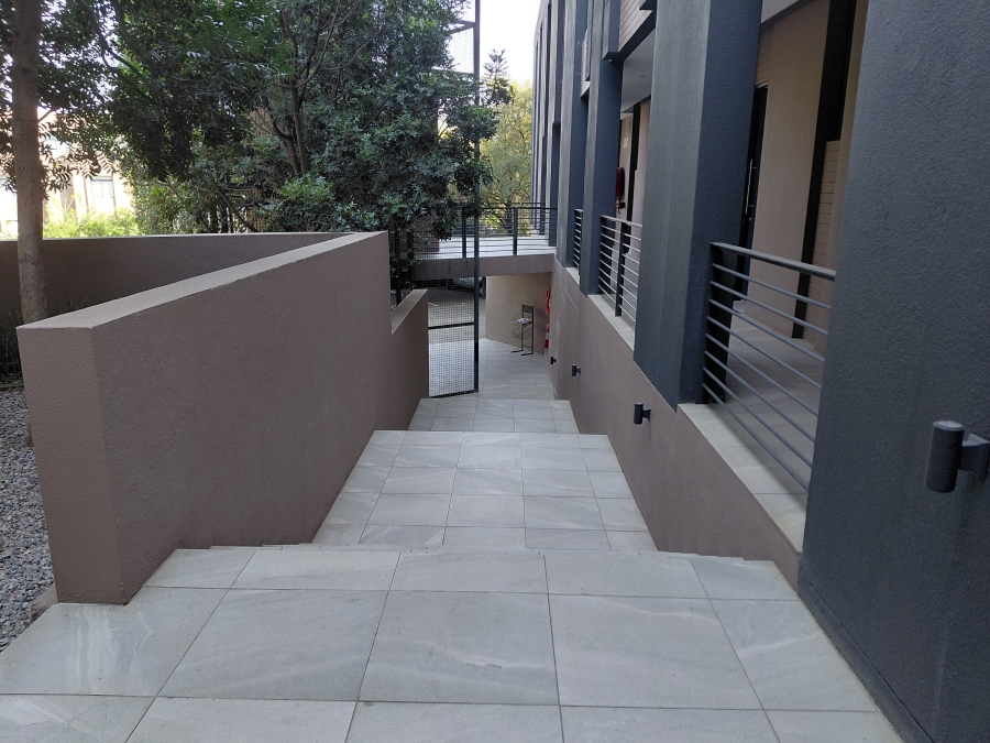 To Let 3 Bedroom Property for Rent in Rosebank Gauteng