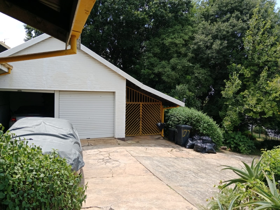 3 Bedroom Property for Sale in De Wetshof Gauteng