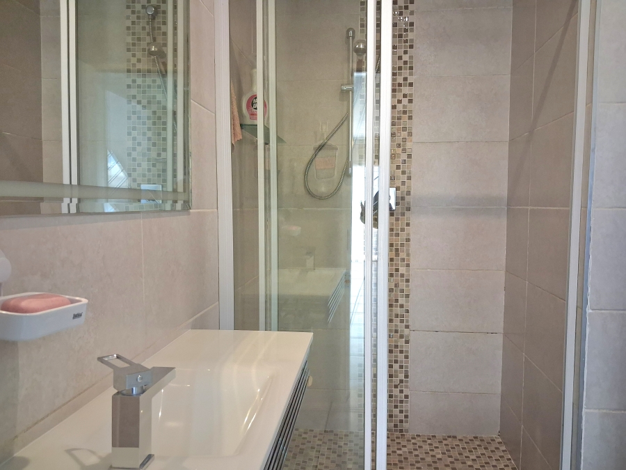 4 Bedroom Property for Sale in Greenstone Hill Gauteng