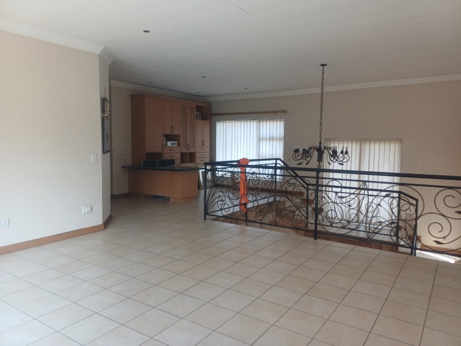 3 Bedroom Property for Sale in Lakefield Gauteng