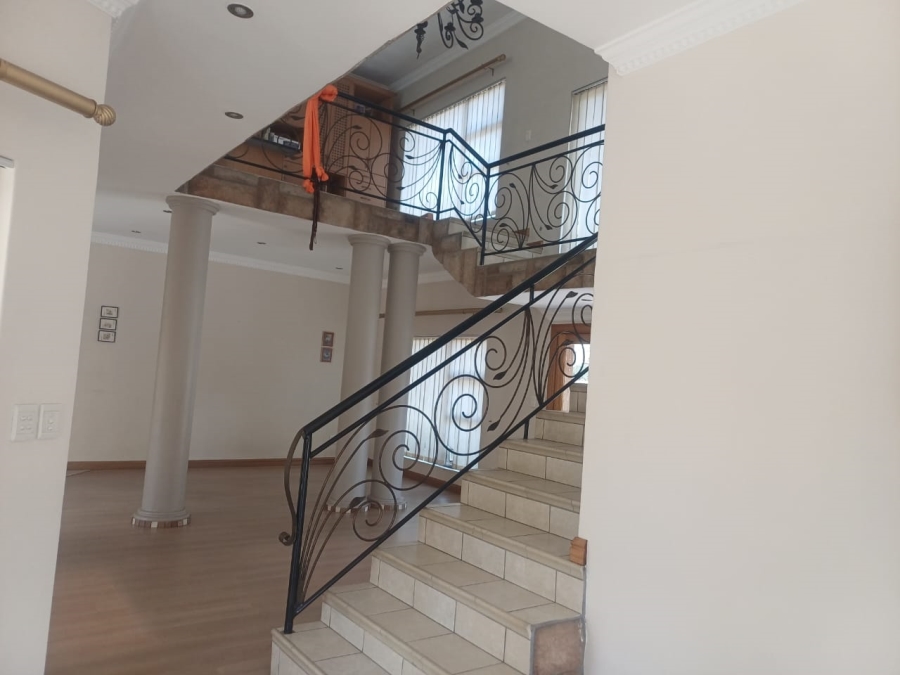 3 Bedroom Property for Sale in Lakefield Gauteng