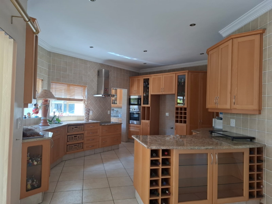 3 Bedroom Property for Sale in Lakefield Gauteng