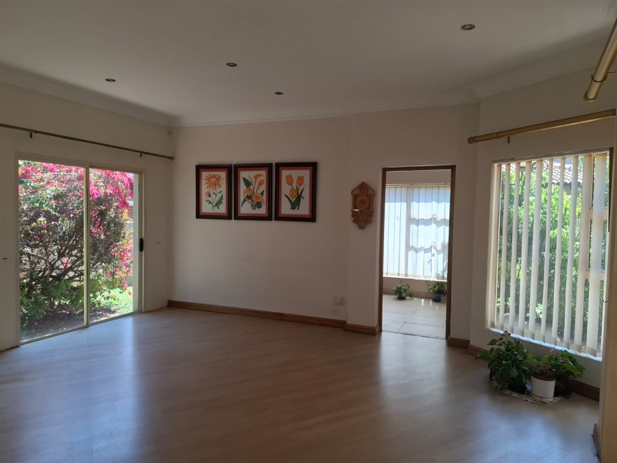 3 Bedroom Property for Sale in Lakefield Gauteng