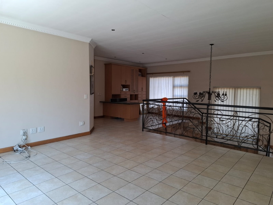 3 Bedroom Property for Sale in Lakefield Gauteng