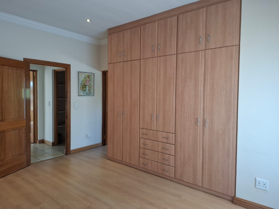 3 Bedroom Property for Sale in Lakefield Gauteng