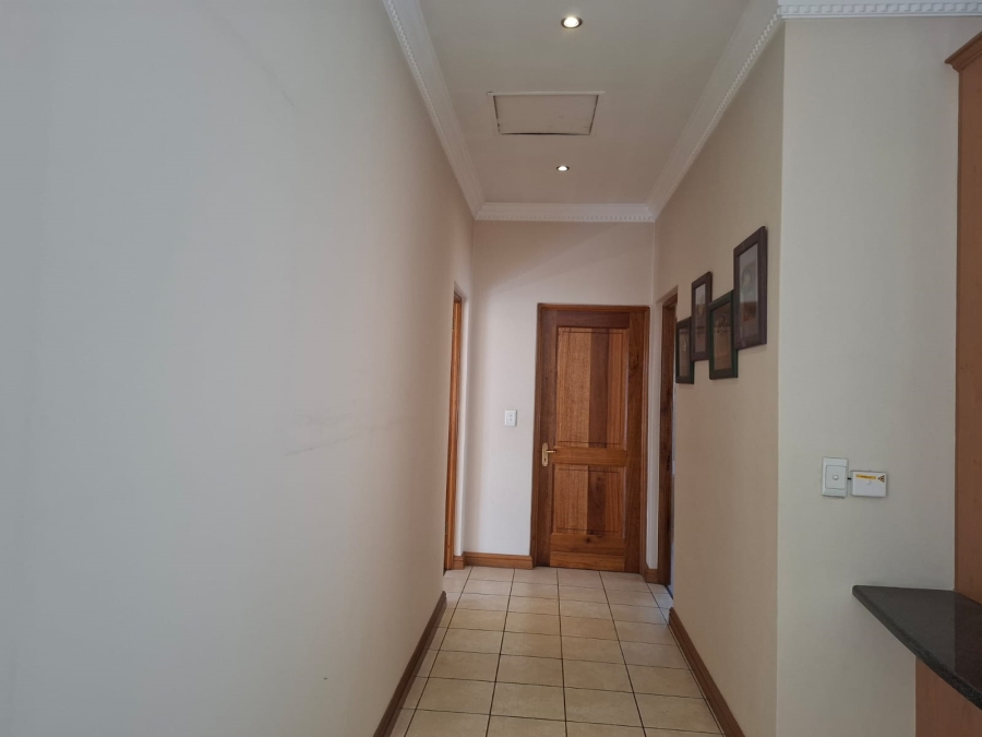 3 Bedroom Property for Sale in Lakefield Gauteng