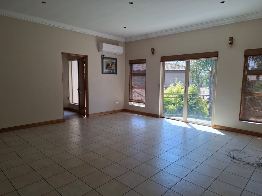 3 Bedroom Property for Sale in Lakefield Gauteng