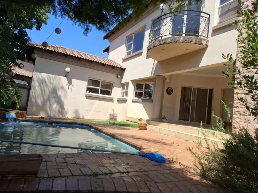 3 Bedroom Property for Sale in Lakefield Gauteng