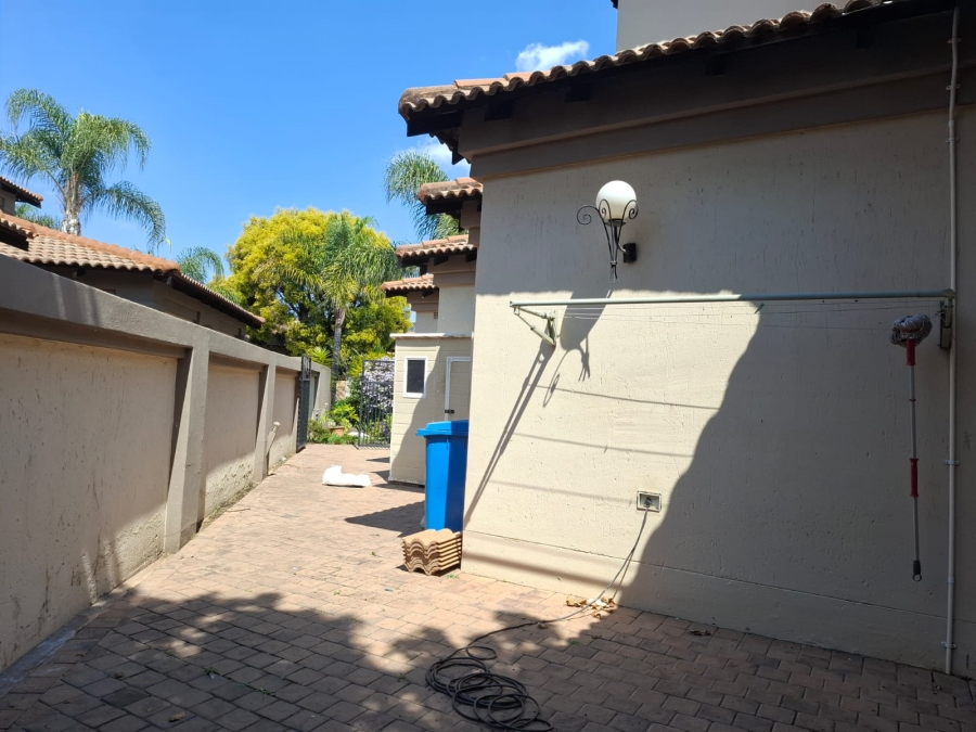 3 Bedroom Property for Sale in Lakefield Gauteng