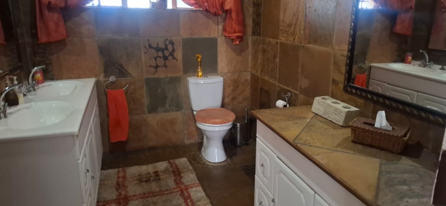 4 Bedroom Property for Sale in Benoni North Gauteng