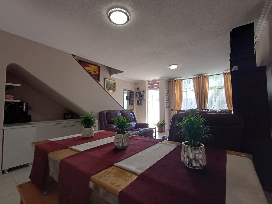2 Bedroom Property for Sale in Eastleigh Gauteng