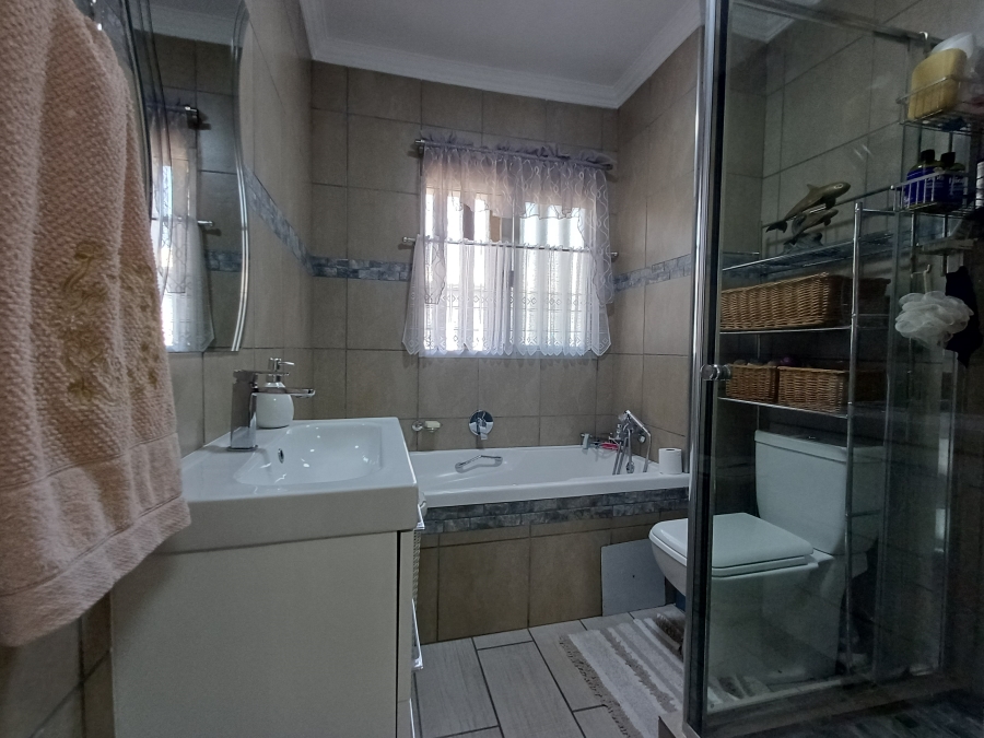 2 Bedroom Property for Sale in Eastleigh Gauteng