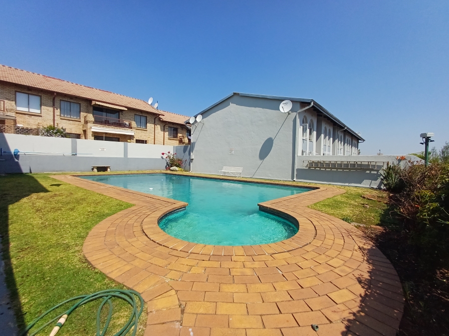 2 Bedroom Property for Sale in Eastleigh Gauteng