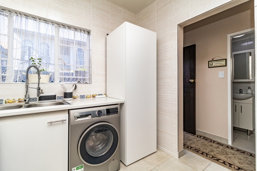 2 Bedroom Property for Sale in Eastleigh Gauteng
