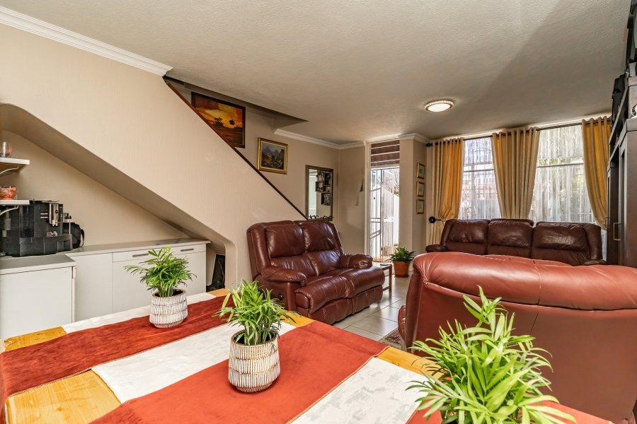 2 Bedroom Property for Sale in Eastleigh Gauteng