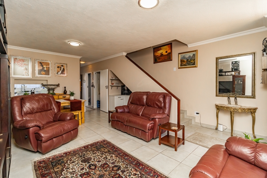 2 Bedroom Property for Sale in Eastleigh Gauteng