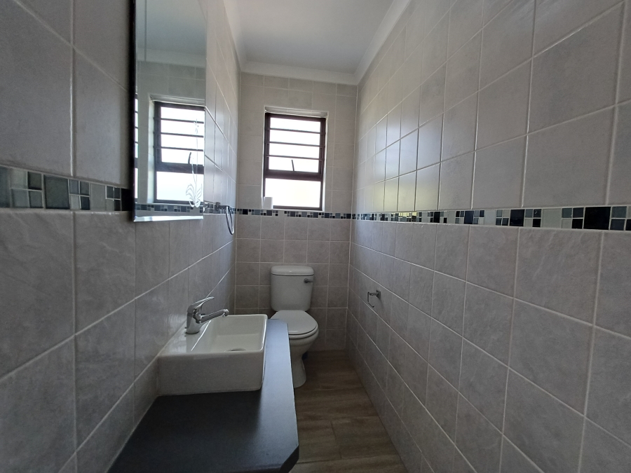 To Let 2 Bedroom Property for Rent in Dunvegan Gauteng