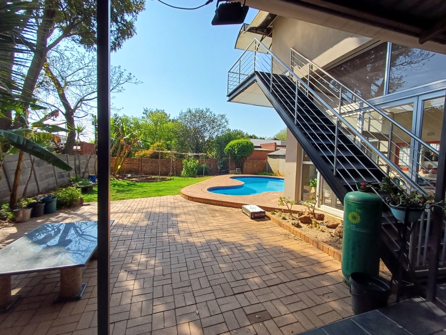 To Let 2 Bedroom Property for Rent in Dunvegan Gauteng