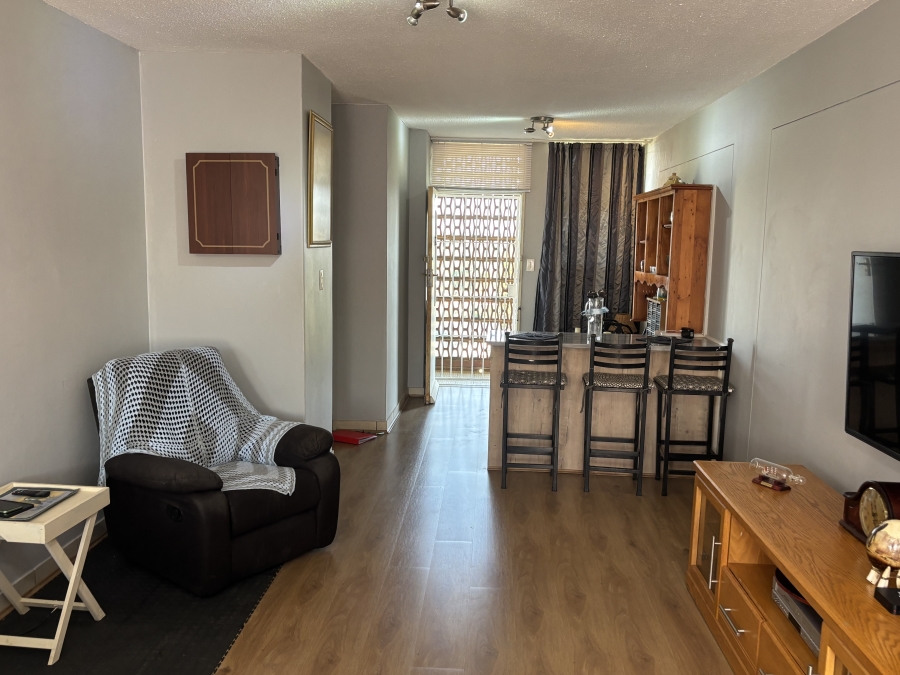 2 Bedroom Property for Sale in Elardus Park Gauteng
