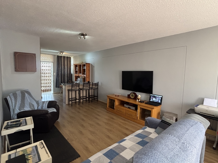 2 Bedroom Property for Sale in Elardus Park Gauteng