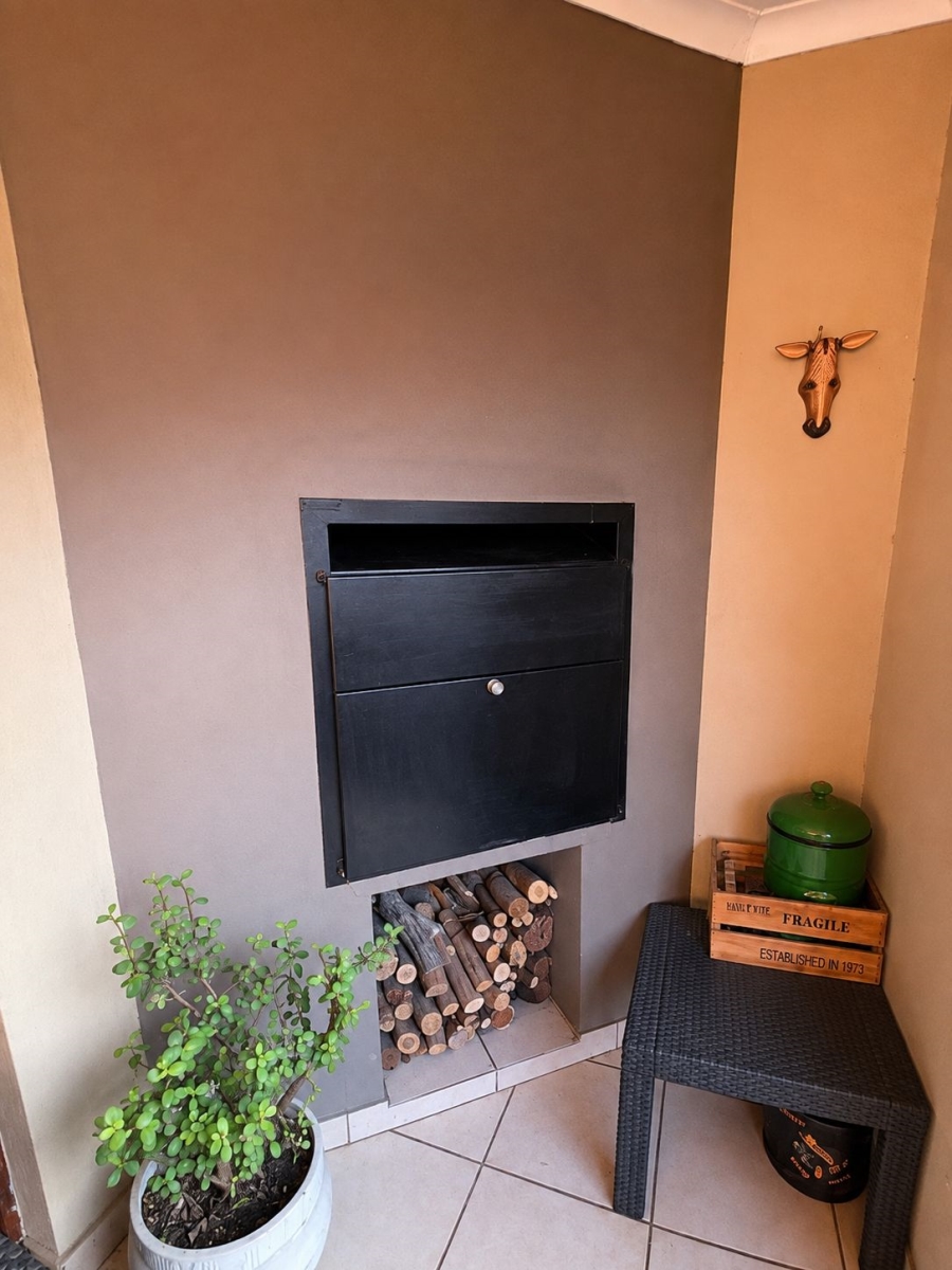 2 Bedroom Property for Sale in Meyersdal Gauteng