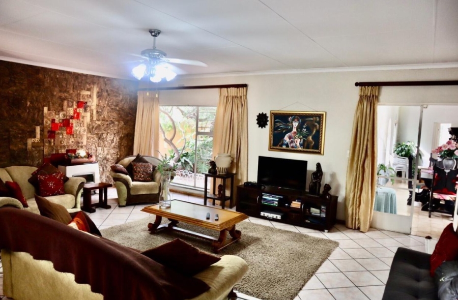 3 Bedroom Property for Sale in Brackenhurst Gauteng