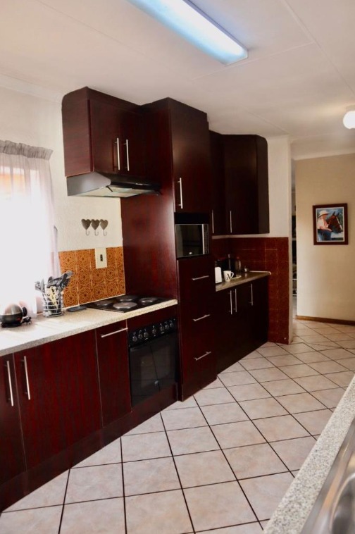 3 Bedroom Property for Sale in Brackenhurst Gauteng