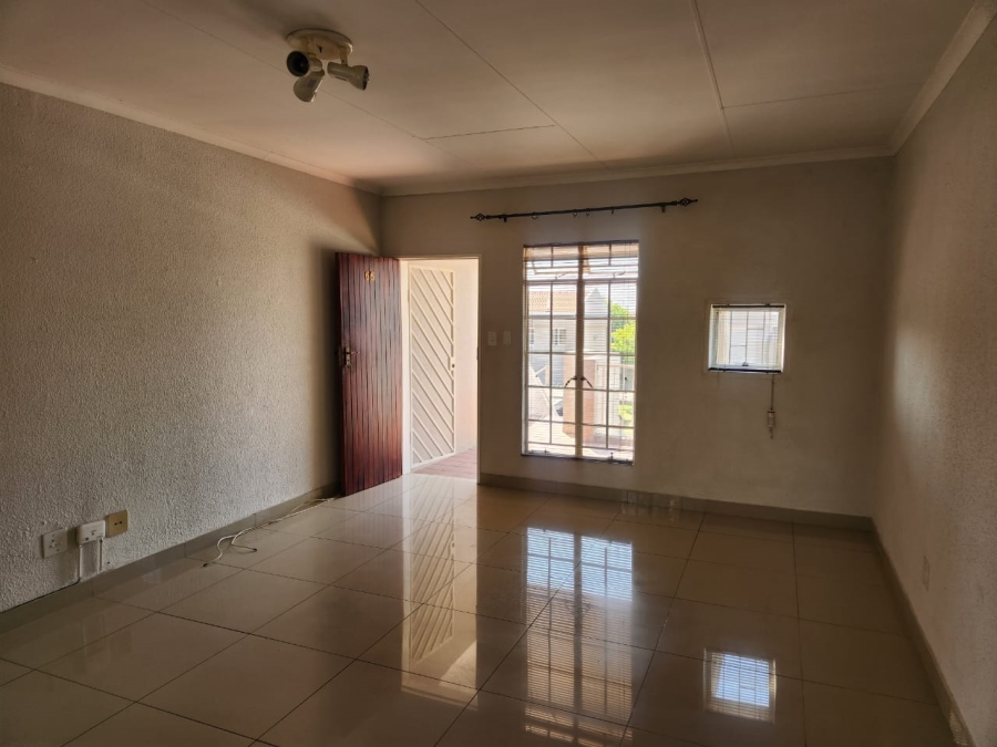 To Let 2 Bedroom Property for Rent in Morningside Gauteng