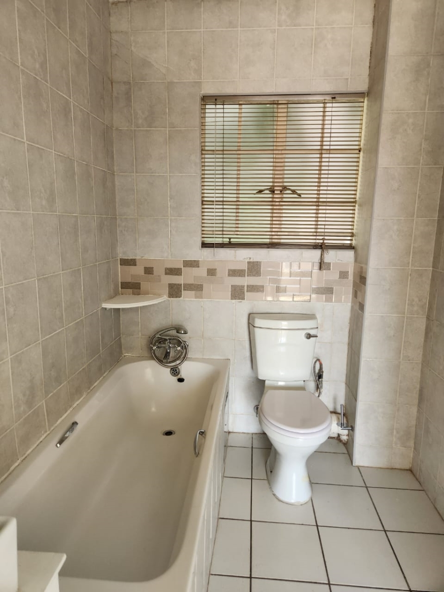 To Let 2 Bedroom Property for Rent in Morningside Gauteng