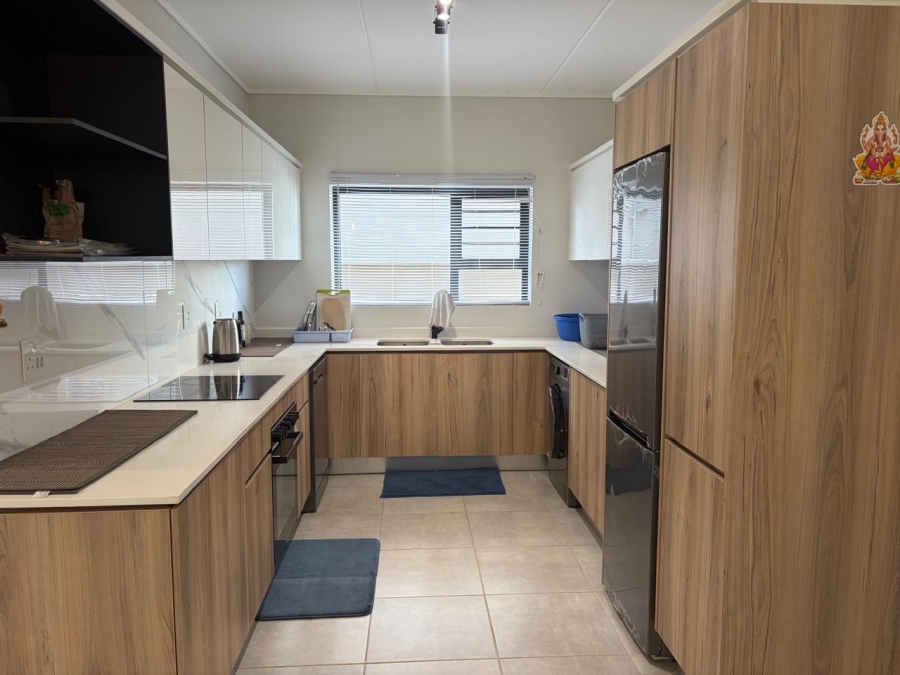 3 Bedroom Property for Sale in Waterfall Gauteng