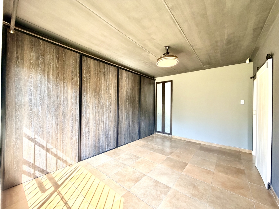 To Let 4 Bedroom Property for Rent in Morehill Gauteng