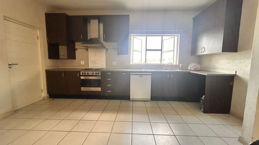 2 Bedroom Property for Sale in Pineslopes Gauteng