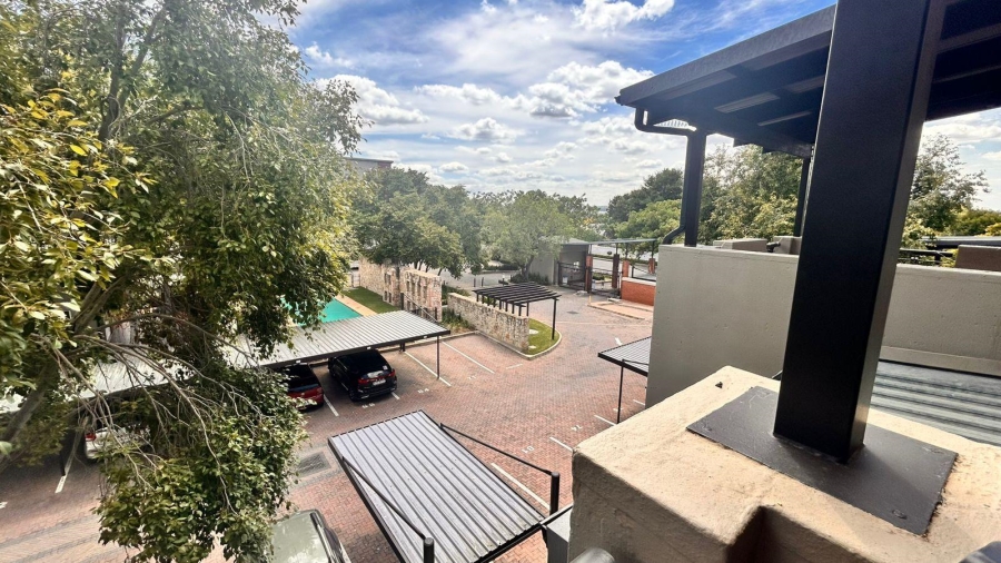 2 Bedroom Property for Sale in Pineslopes Gauteng