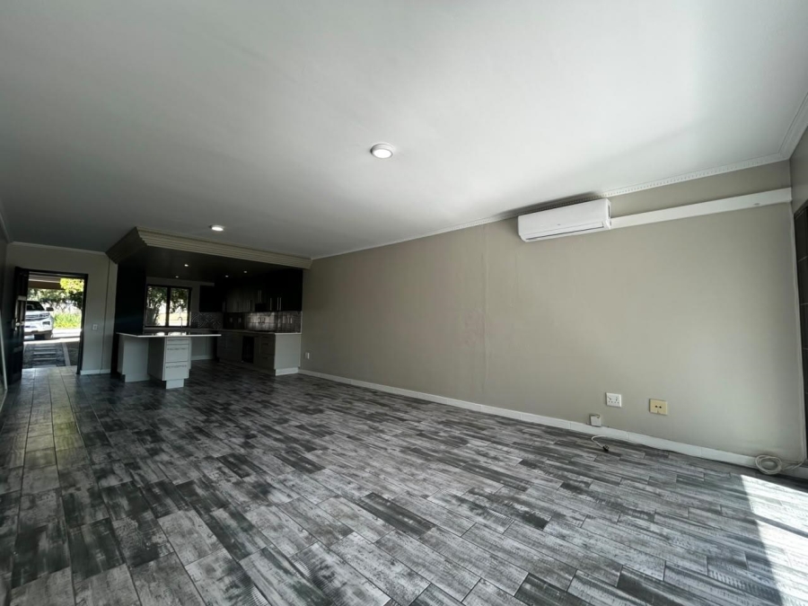 2 Bedroom Property for Sale in Lonehill Gauteng
