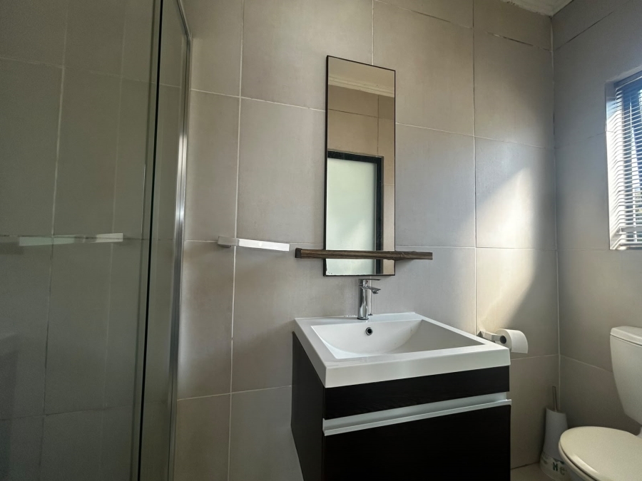 2 Bedroom Property for Sale in Fourways Gauteng