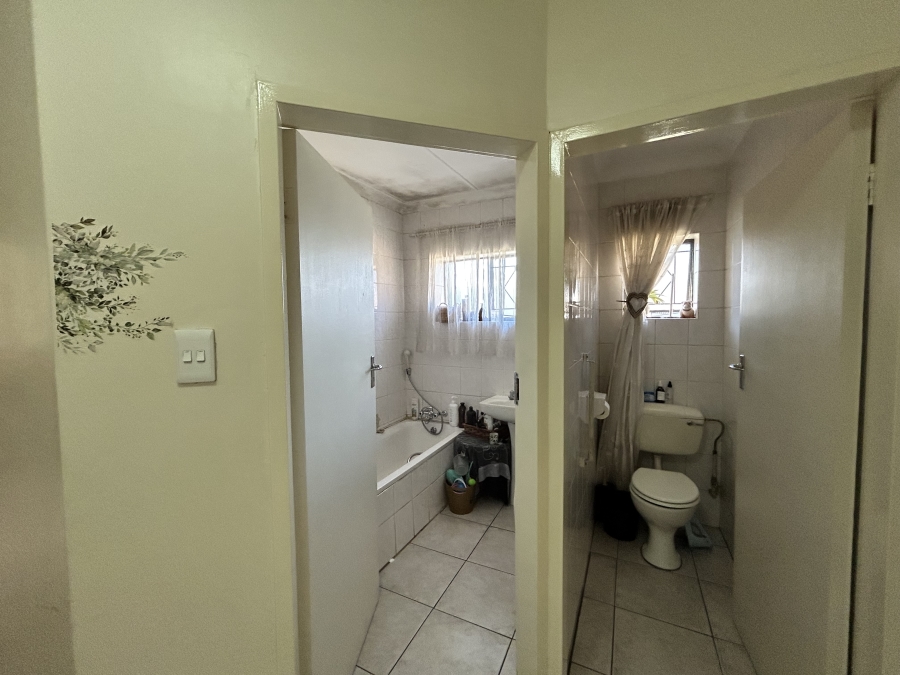To Let 3 Bedroom Property for Rent in Witfield Gauteng