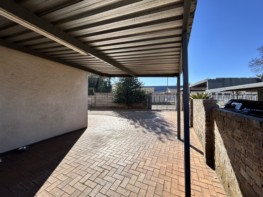 To Let 3 Bedroom Property for Rent in Witfield Gauteng