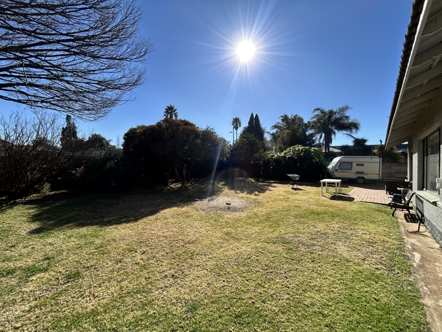 To Let 3 Bedroom Property for Rent in Witfield Gauteng